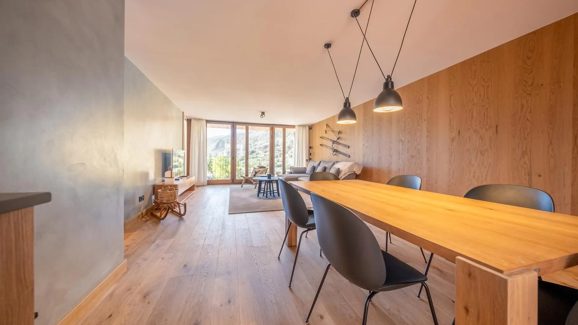 アパート Isard Homes & Spa By Select Rentals エル・ターター