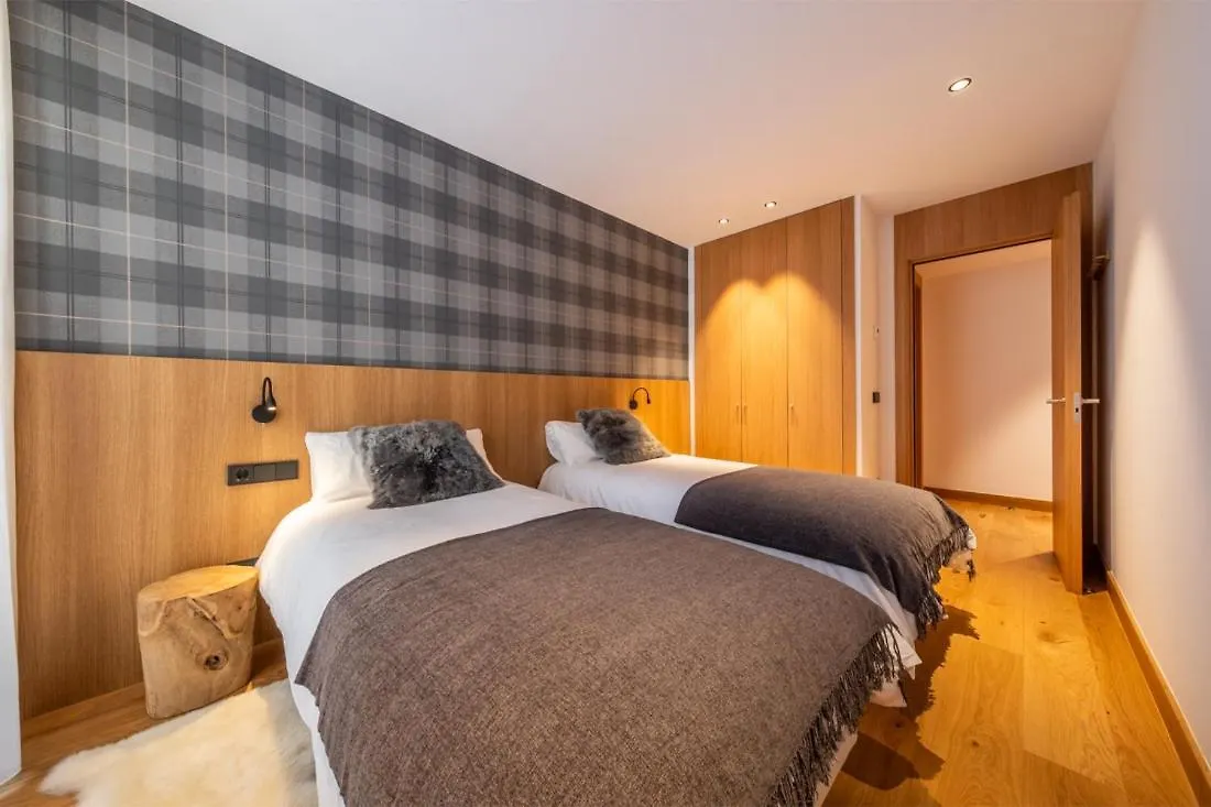 アパート Isard Homes & Spa By Select Rentals エル・ターター