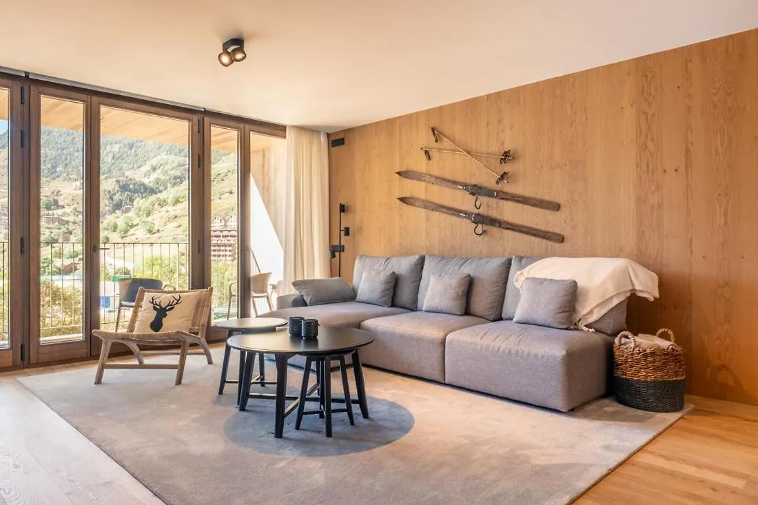 Isard Homes & Spa By Select Rentals エル・ターター アパート