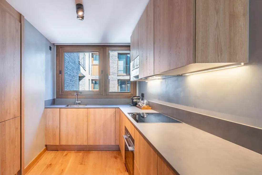 Isard Homes & Spa By Select Rentals エル・ターター